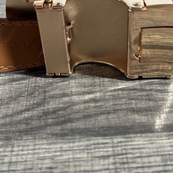 Belt Brown Leather Adjustable Belt - Picture 7 of 11